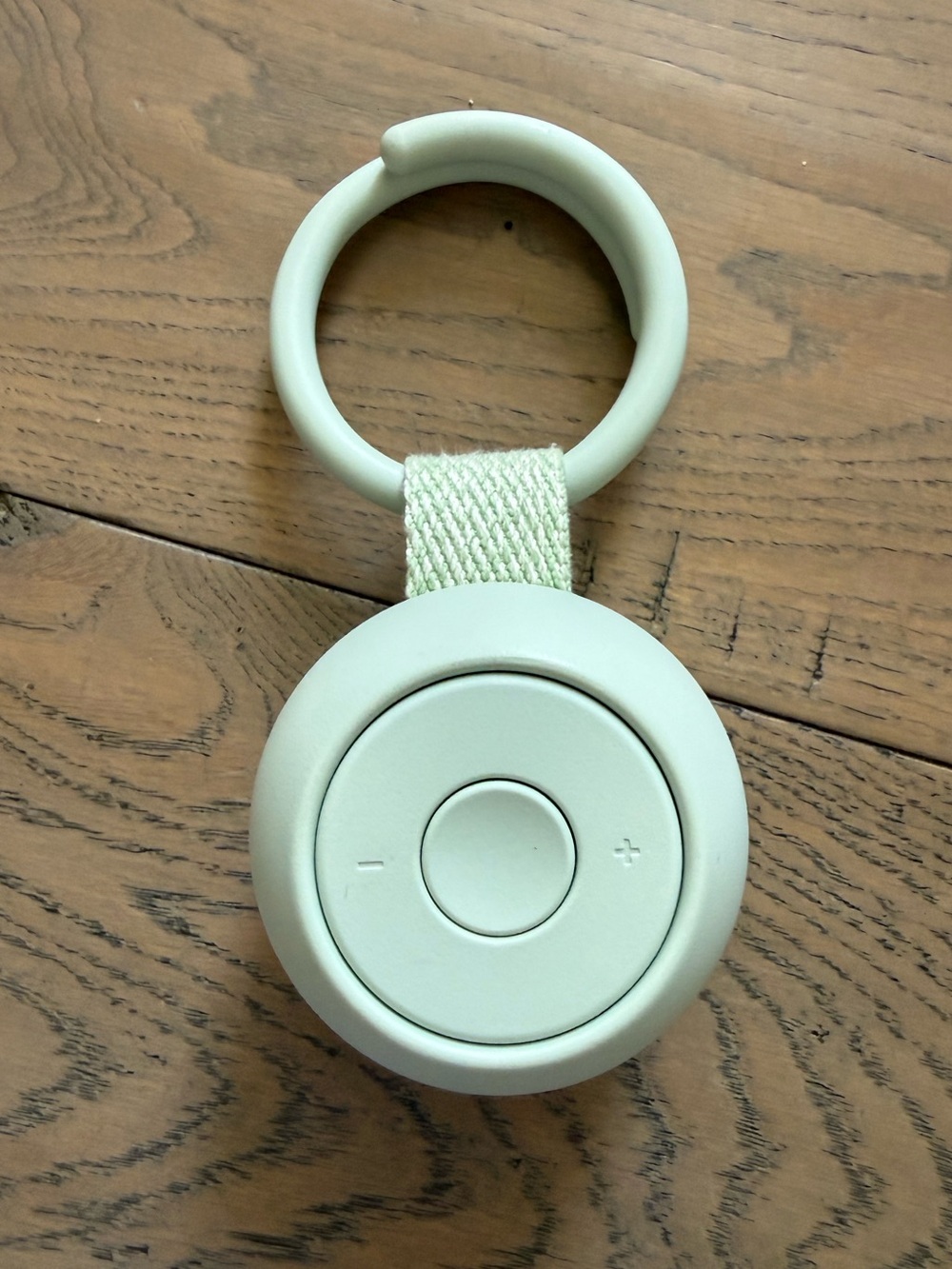 Hatch Rest Go Portable Sound Machine – Sage Green